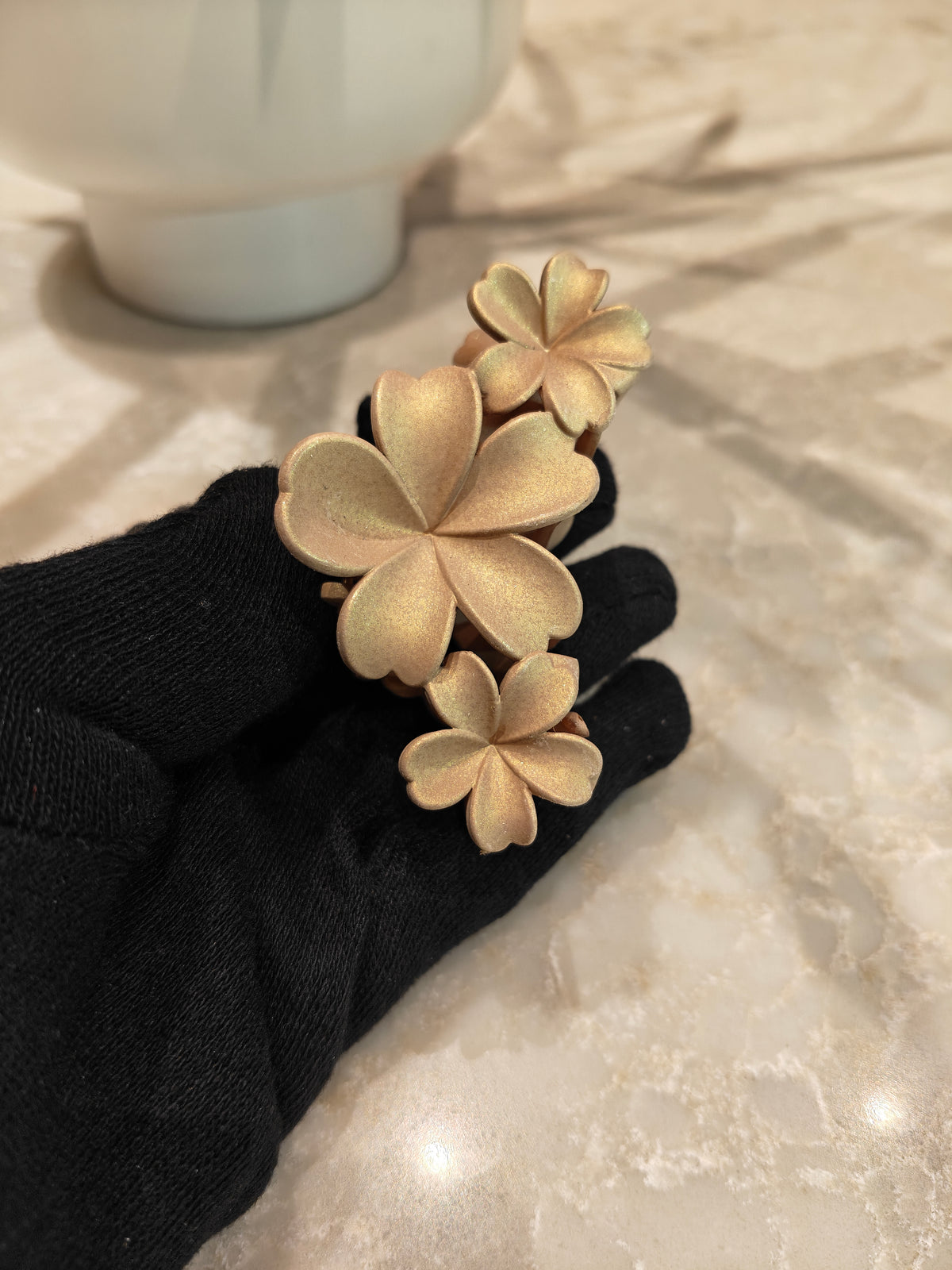 Daisy Bloom Hair Claw - Let your hair bloom